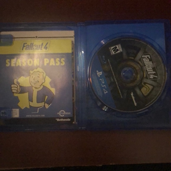 Fallout 4 (PS4) - Picture 3 of 3